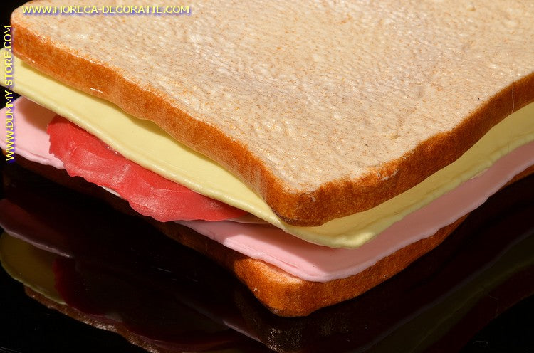 Toast, ham, cheese, tomato and lettuce - 11x11x3.5 cm dummy
