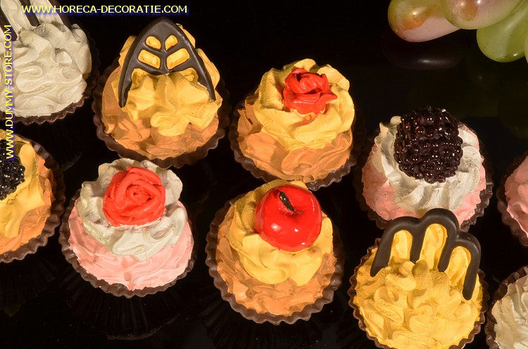 Petit Four dummy, 10 pieces