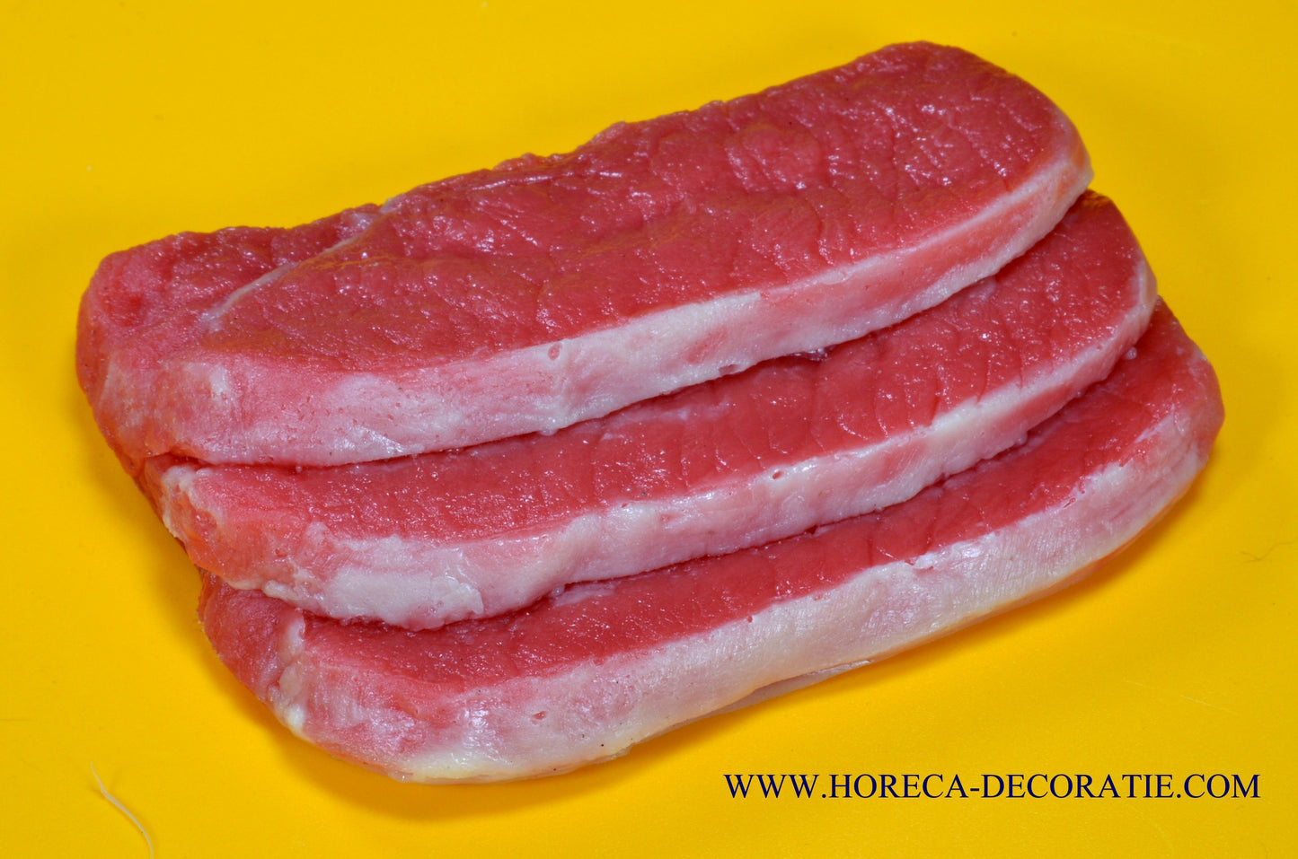 Steak, stappeltje van 3 stuks  - dummy namaak - 12x8 cm