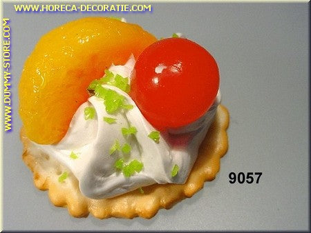 Toast with Mandarin - fake