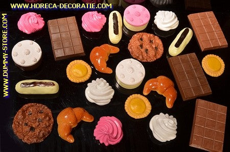 Cookies and sweets assortment, 24 pieces - dummy