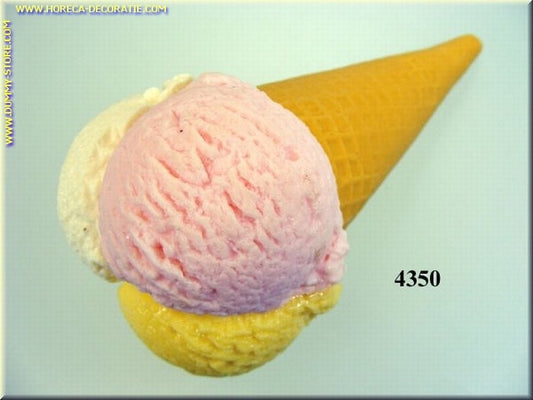 Ice cream dummy with 3 scoops (fake) 15x7 cm