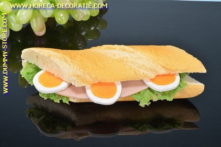 Ham sandwich with garnish - imitation