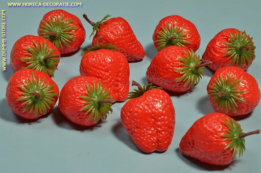 Strawberries, large, 12 pieces - Ø 50 mm - Fruit dummy